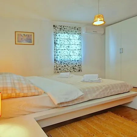 Holiday Orto Rovinj