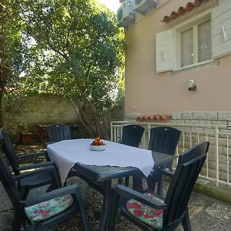 Nyaraló Holiday Orto Rovinj